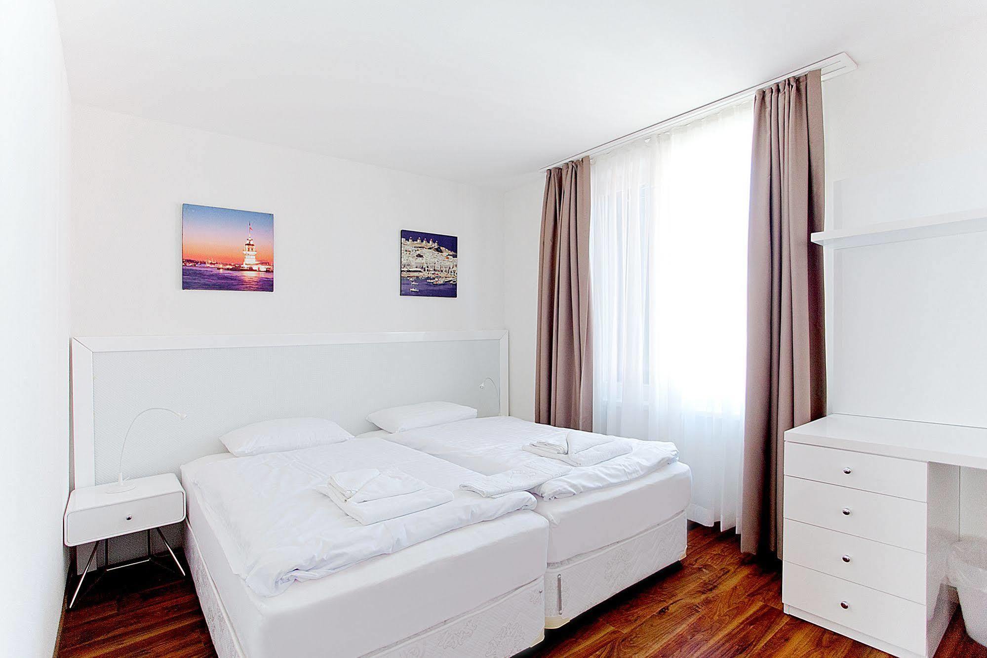 Premium Apartments By Livingdowntown Zurich Exterior photo